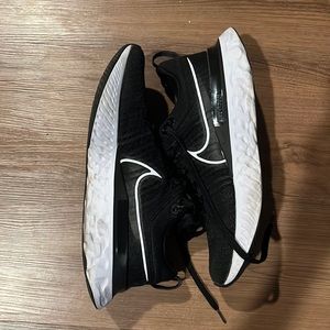 M nike infinity react